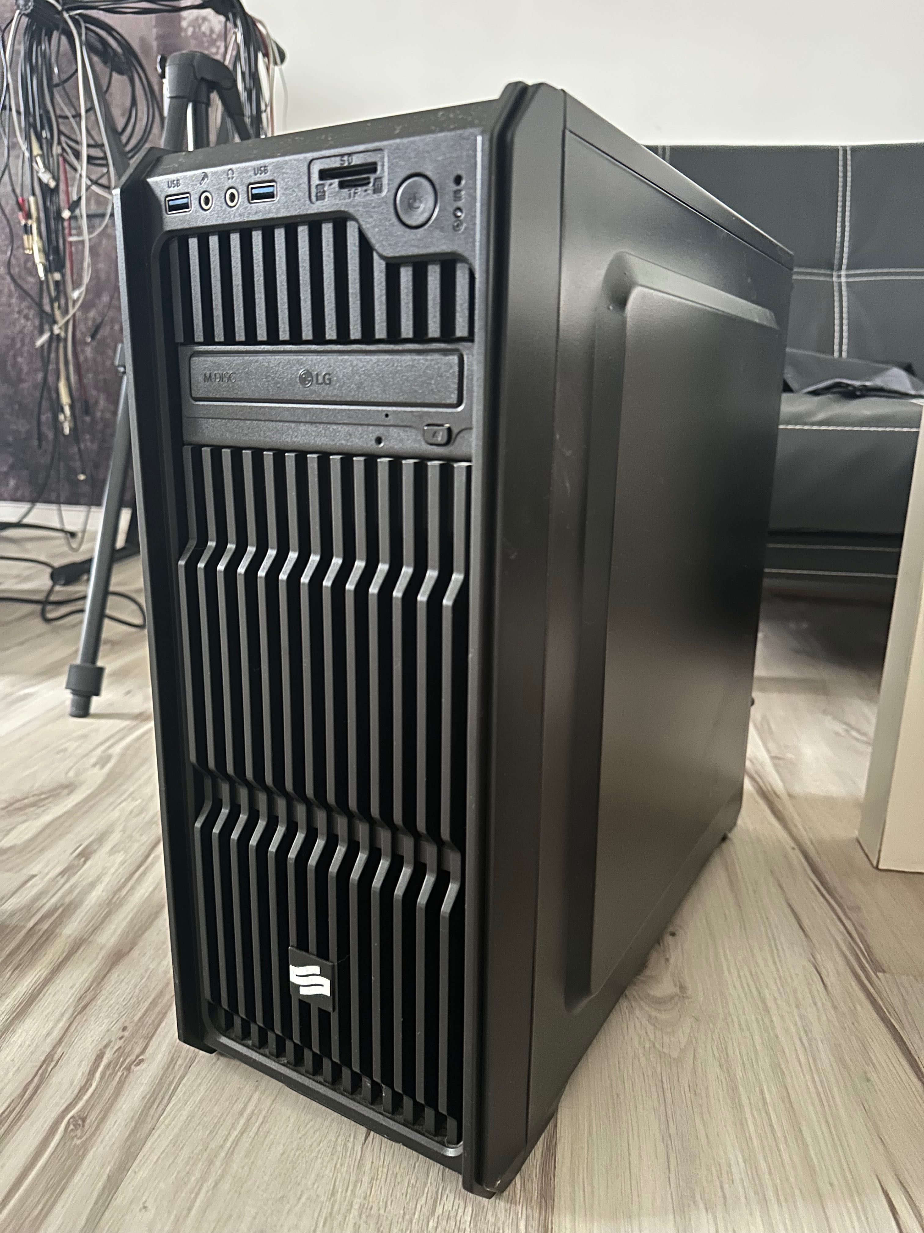 Komputer stacjonarny – i5-8400, 8GB RAM, Windows 10 Home