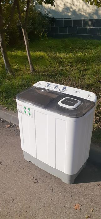 Продам пральну машину напівавтомат