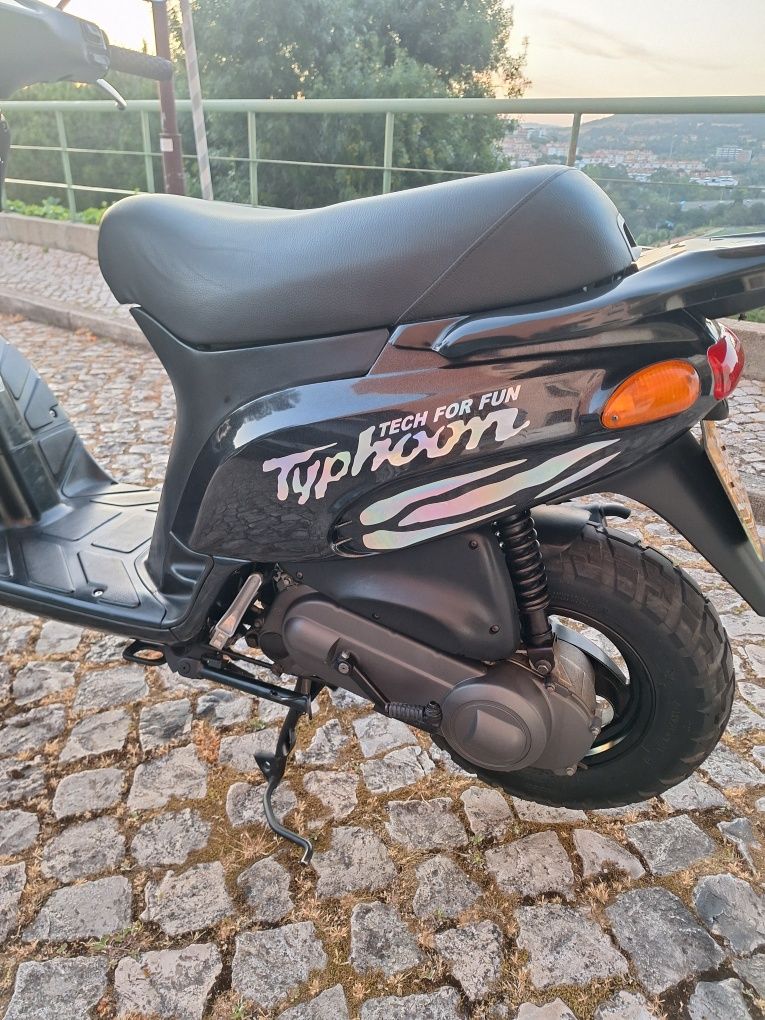 Scooter Gilera Typhoon 50