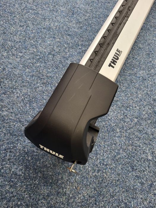 Belki dachowe na relingi Thule WingBar Edge relingi zintegrowane