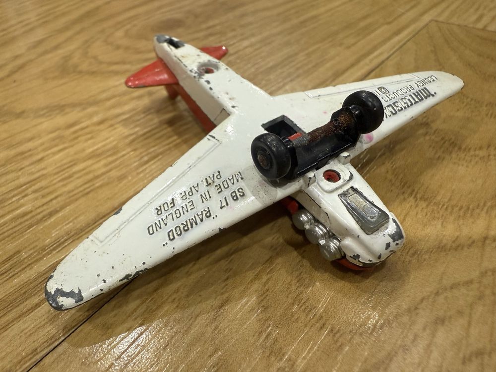Miniatura avião matchbox 1975
