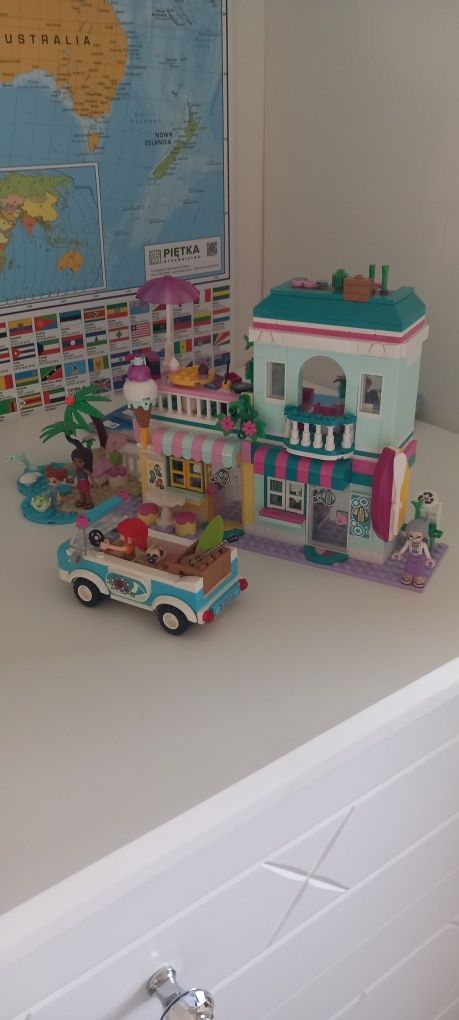 Klocki LEGO Friends Nabrzeże surferów