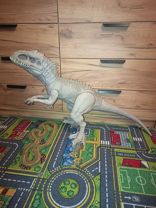 Dinozaur Indominus - Jurassic World