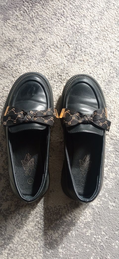 Buty dla dziewczynki rozmiar 32