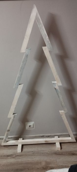 Drewniana choinka 175 cm x 105cm