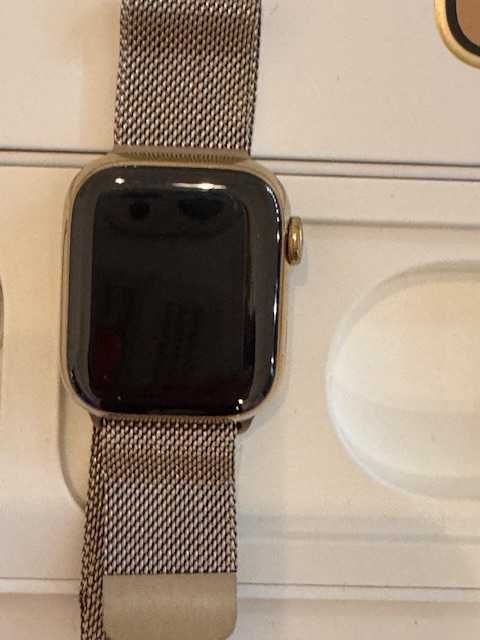Apple Watch Series 8 GPS Cellular 41 mm Stainless Steel GOLD Milanese