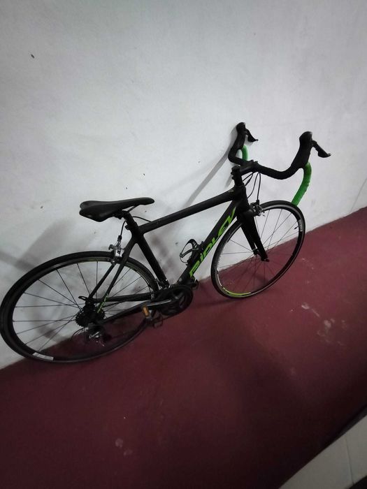 Bicicleta desporto (estrada)  como nova