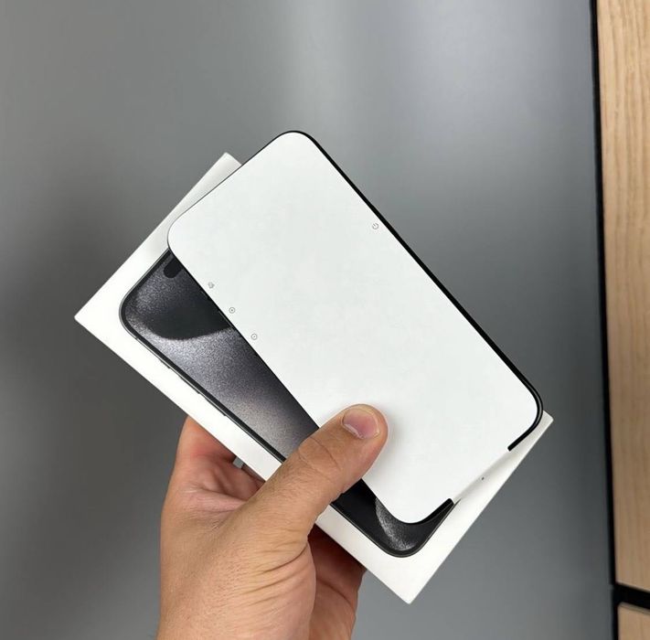 iPhone 15 Pro Black Titanium 256gb neverlock
