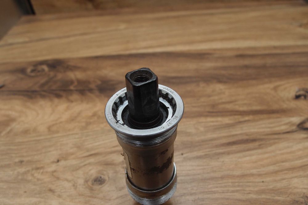 wkład suportu Shimano Deore BB-UN51 BSA / 68 mm 110 mm