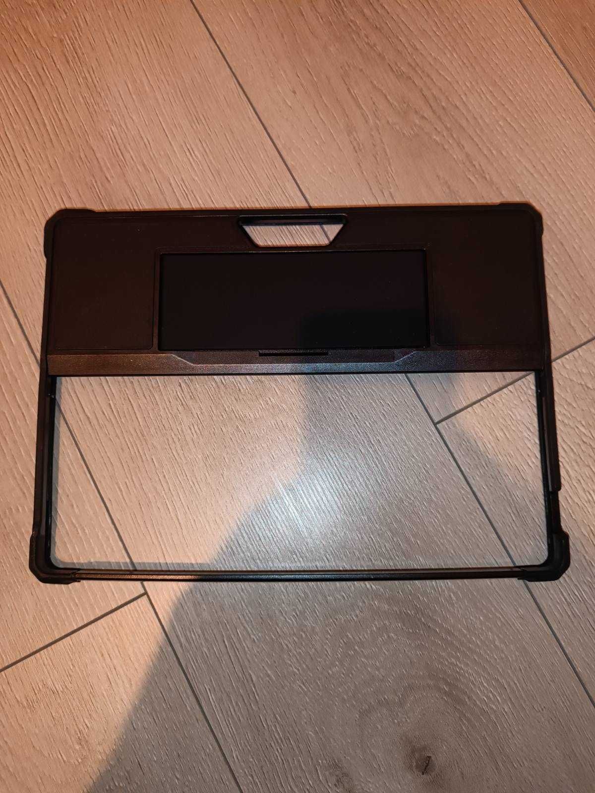 Etui do Surface Pro 8