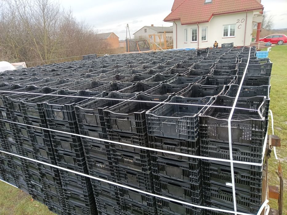 Skrzynki plastikowe holenderki na warzywa  owoce transport 60x40x24