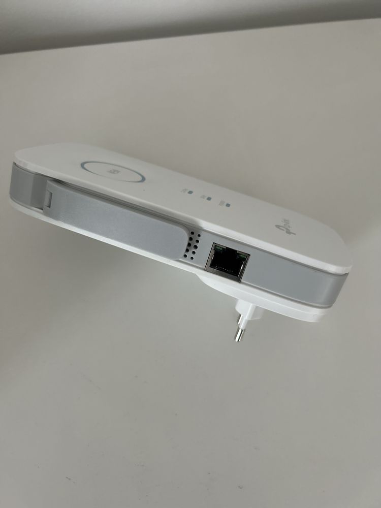 TP-Link Extender R450