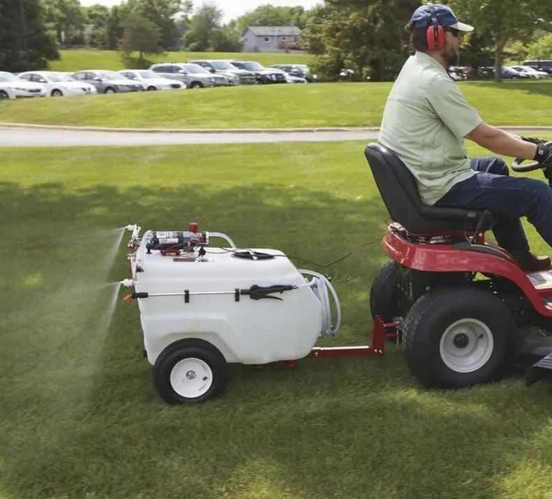 Opryskiwacz do traktorków ogrodowych 79 L