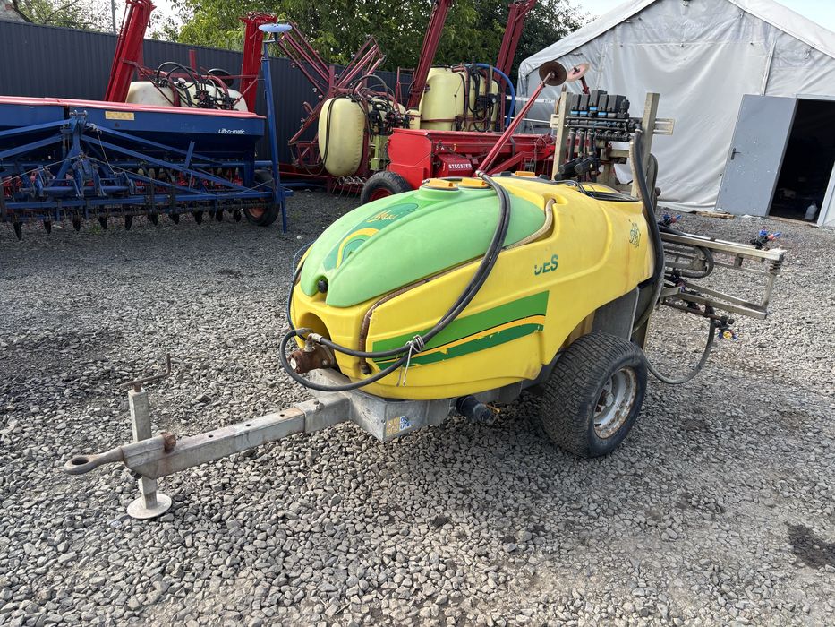 Оприскувач Projet Sprayers 600 літрів 8 метрів захват на гідро насосі