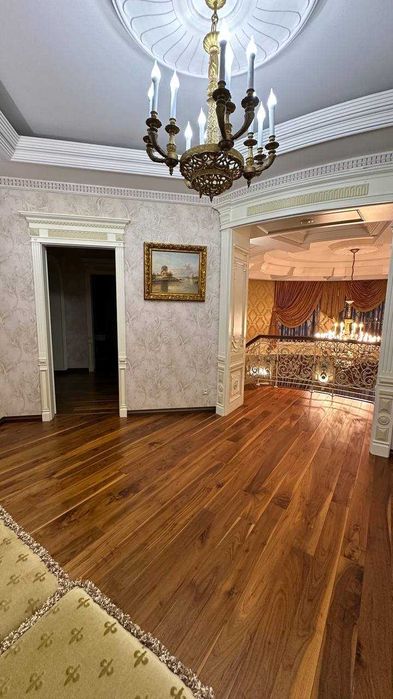 Дом с ремонтом на Фонтане. Львовская. 10 соток