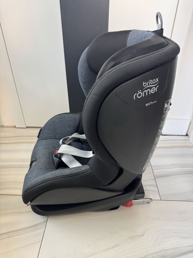 Автокрісло Britax Romer Trifix2 i-Size