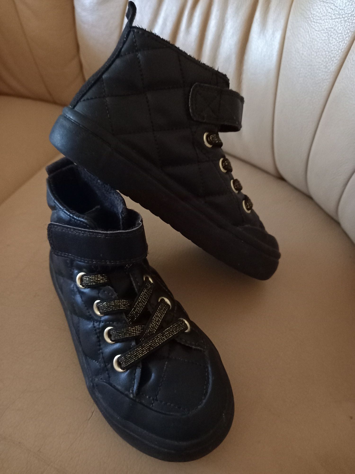 Buty H&M Ocieplane Czarne Pikowane dla dziewczynki rozm.27 j.Nowe