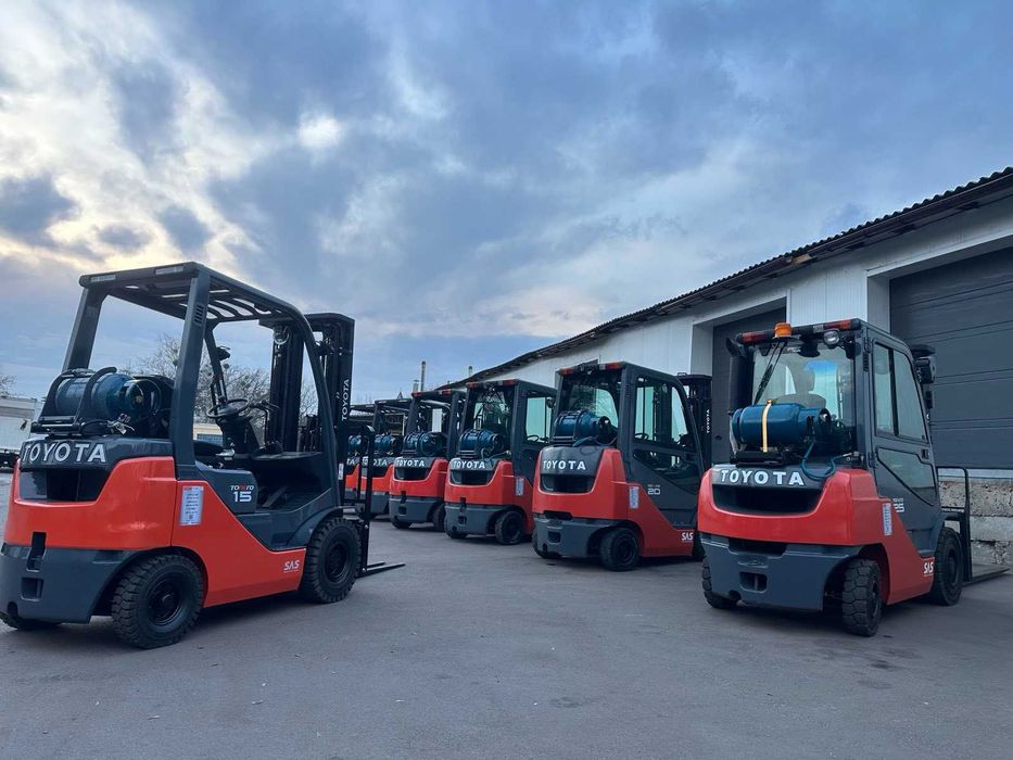 Навантажувач газ-бензин TOYOTA 02-8FGL15, 2019р, погрузчик в наявності