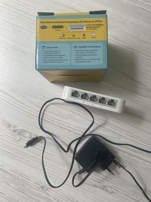 Настільний комутатор світч 5 портів TP Link