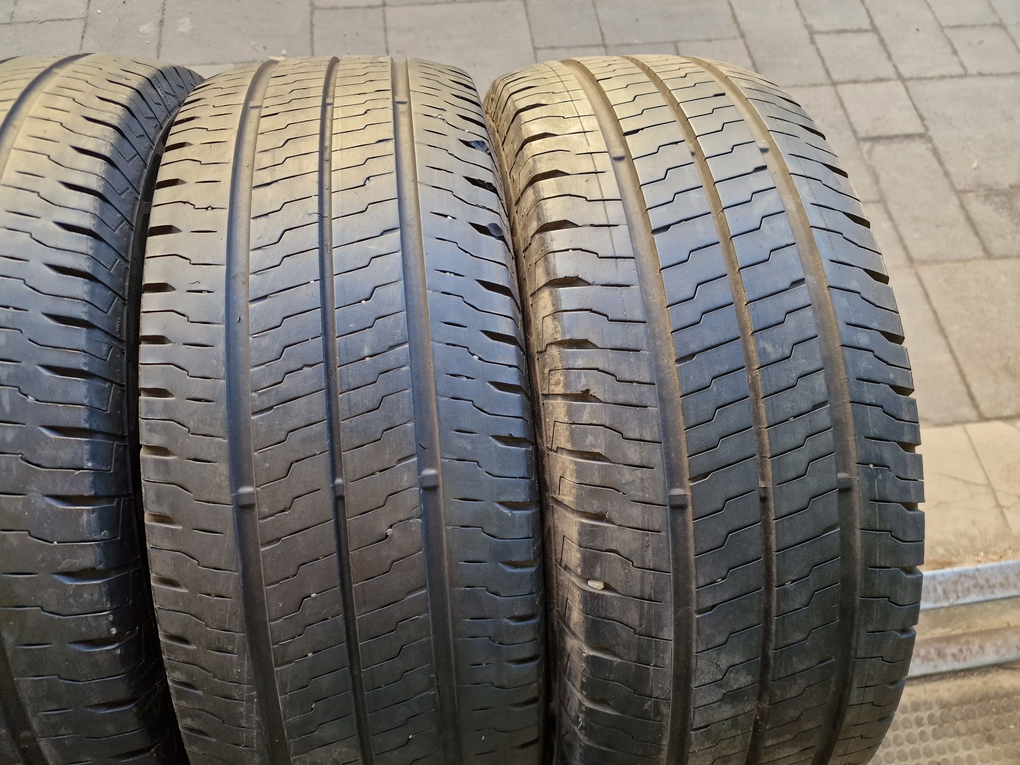 Летняя резина 235/65 R16C Continental vanco