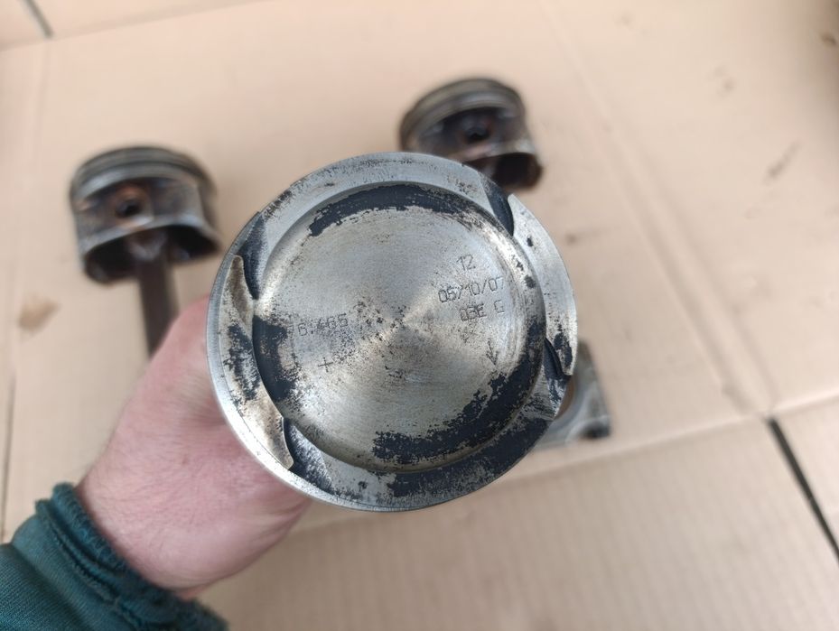 Шатуни поршня 1.2 бензин Fabia Polo Ibiza Cordoba