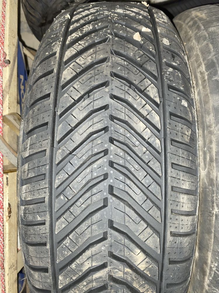 Шини Kormoran All Season 205/55 r17 95V XL