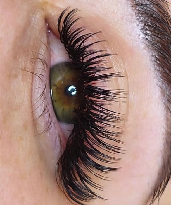 Нарощування вій Бородинський Наращивание ресниц Запорожье