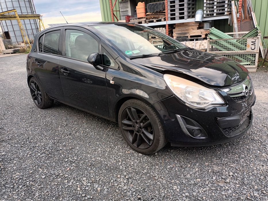 Opel corsa 1.2 benzyna