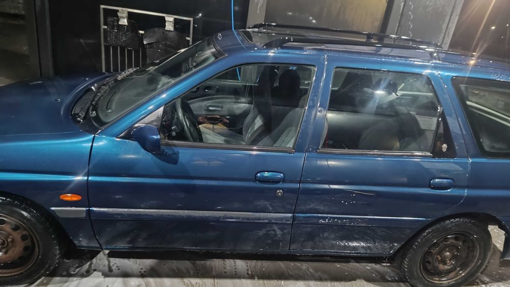 Форт ескорт 1.6-16V