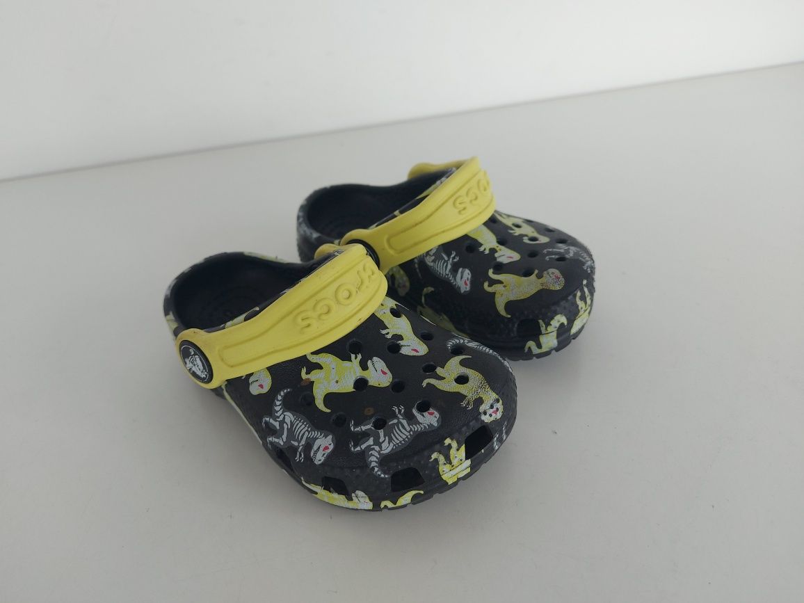Buty dziecięce sandały Crocs w rozmiarze 20-21