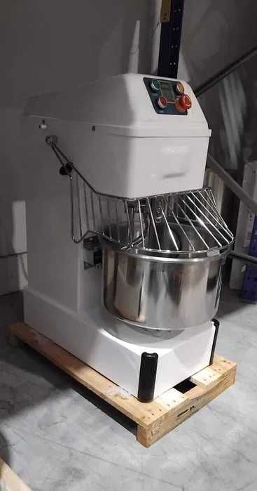 Amassadeira Espiral 20L - NOVA