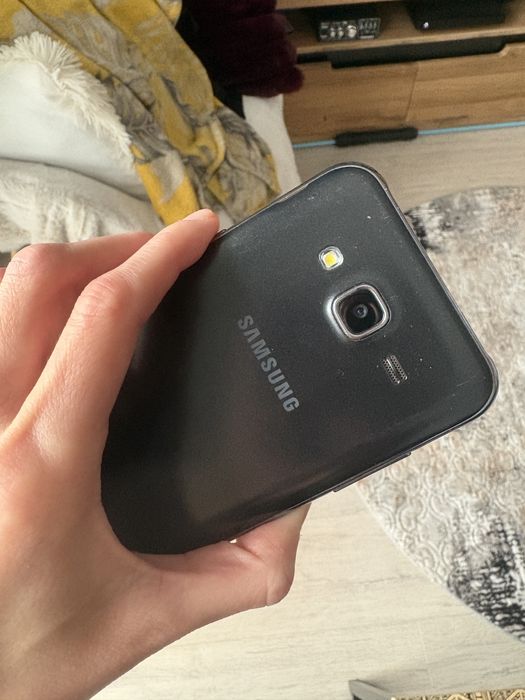 Smartfon Samsung J5 .