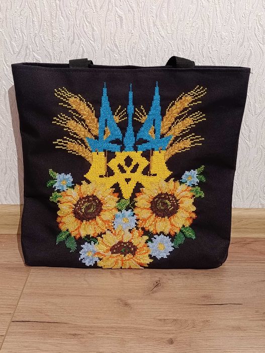 Сумка вишита бісером