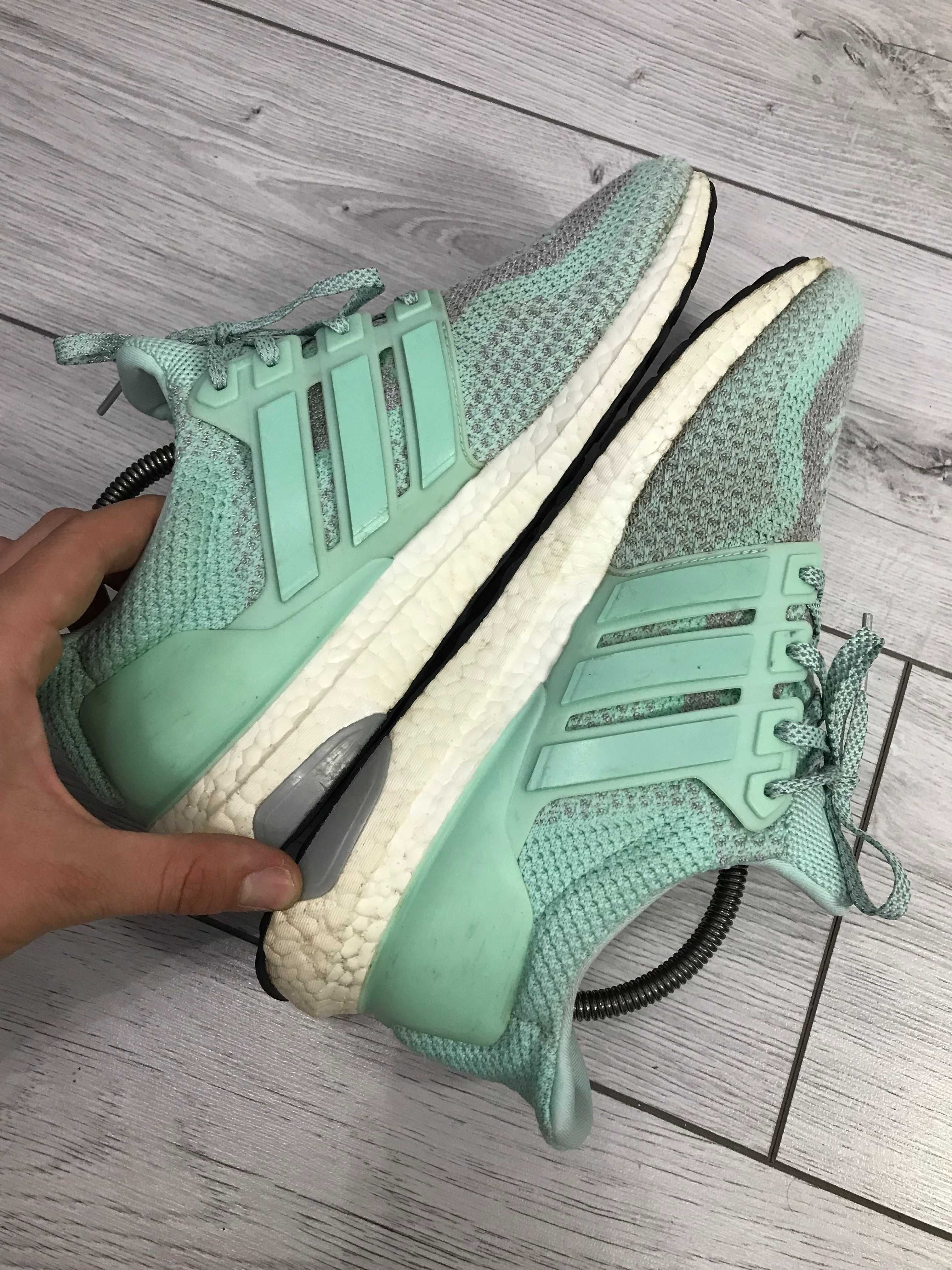 Buty Adidas  Ultra Boost NYC Liberty rozm.  44