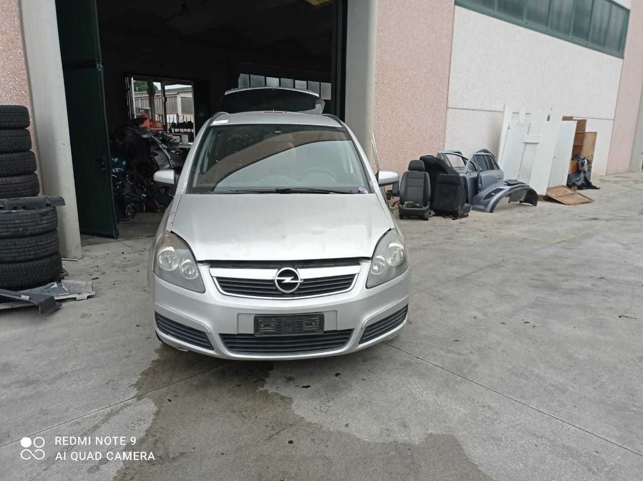 Шрот, розборка, запчастини Opel Zafira B, Опель зефіра Б двигун