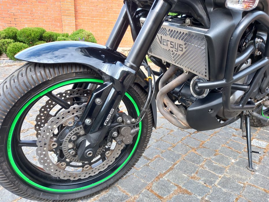 Продам мотоцикл Kawasaki Versys 650куб. ABS.