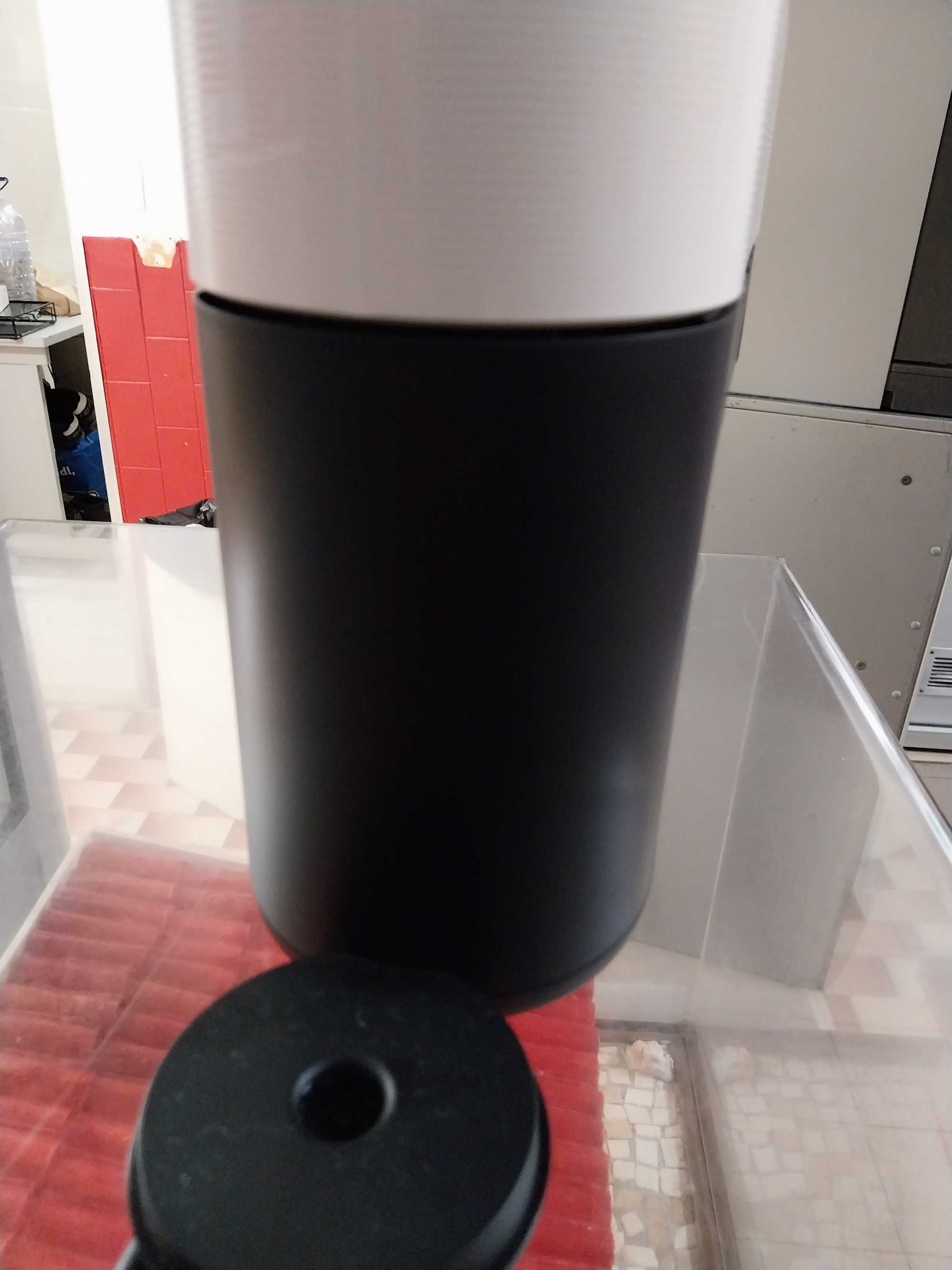 Máquina nespresso Vertuo.