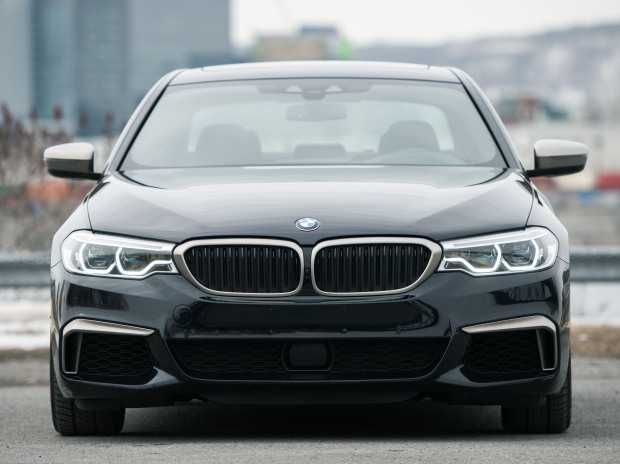 BMW 5 G30/31 (2017-) - лобове скло, стекло лобовое