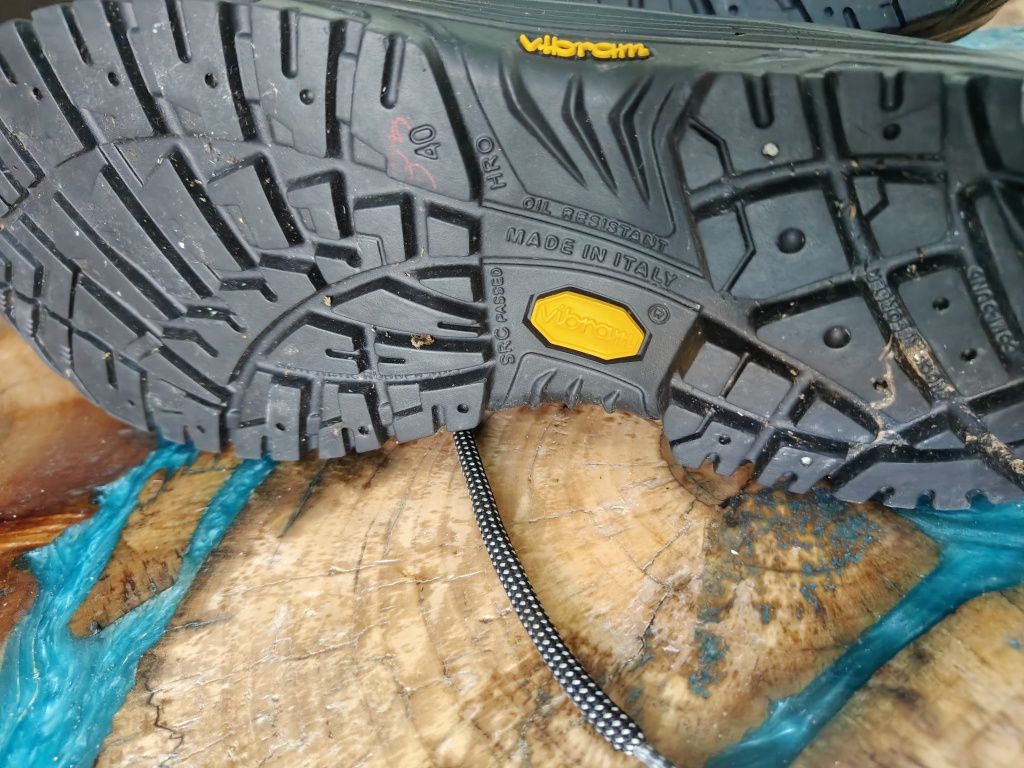 Buty Robocze marki Sixton peak S3 WR HRO SRC