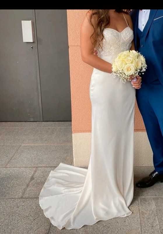 Suknia ślubna z trenem rybka ecru z rozporkiem ASOS bridal 32