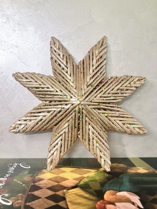 Різдвяна восьмикутна зірка верхівка на ялинку