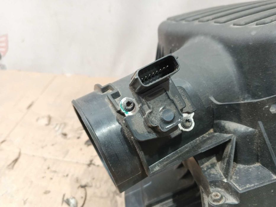 Резонатор корпус повітряного фільтра Chevrolet equinox 3 Еквінокс 17 -