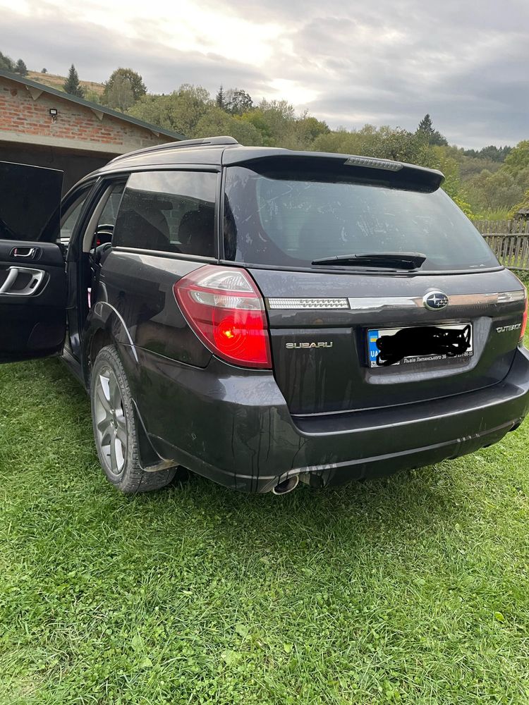 Продаю автомобіль Subaru Outback