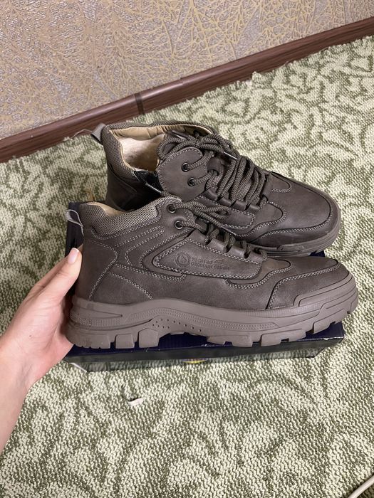 Ботинки зимние    .