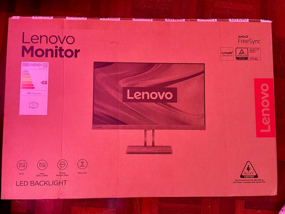 Monitor Lenovo 24" NOVO