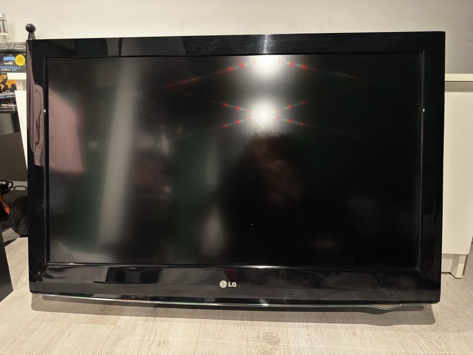 Telewizor LG 37" - 37LH3000