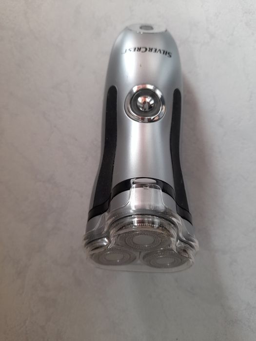 Máquina de barbear recarregável