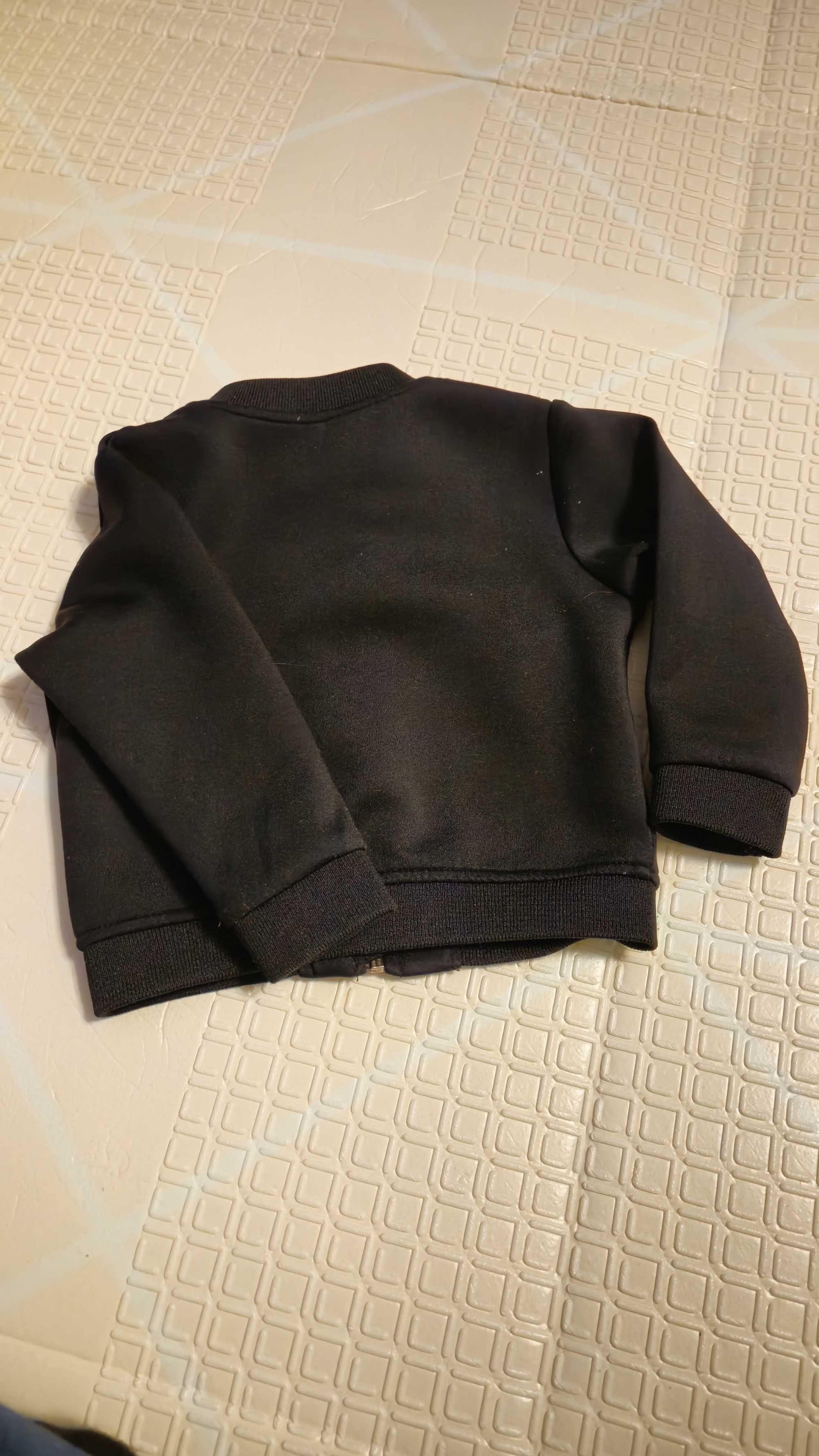 Czarna bluza rozpinana kurtka 68 River Island Mini