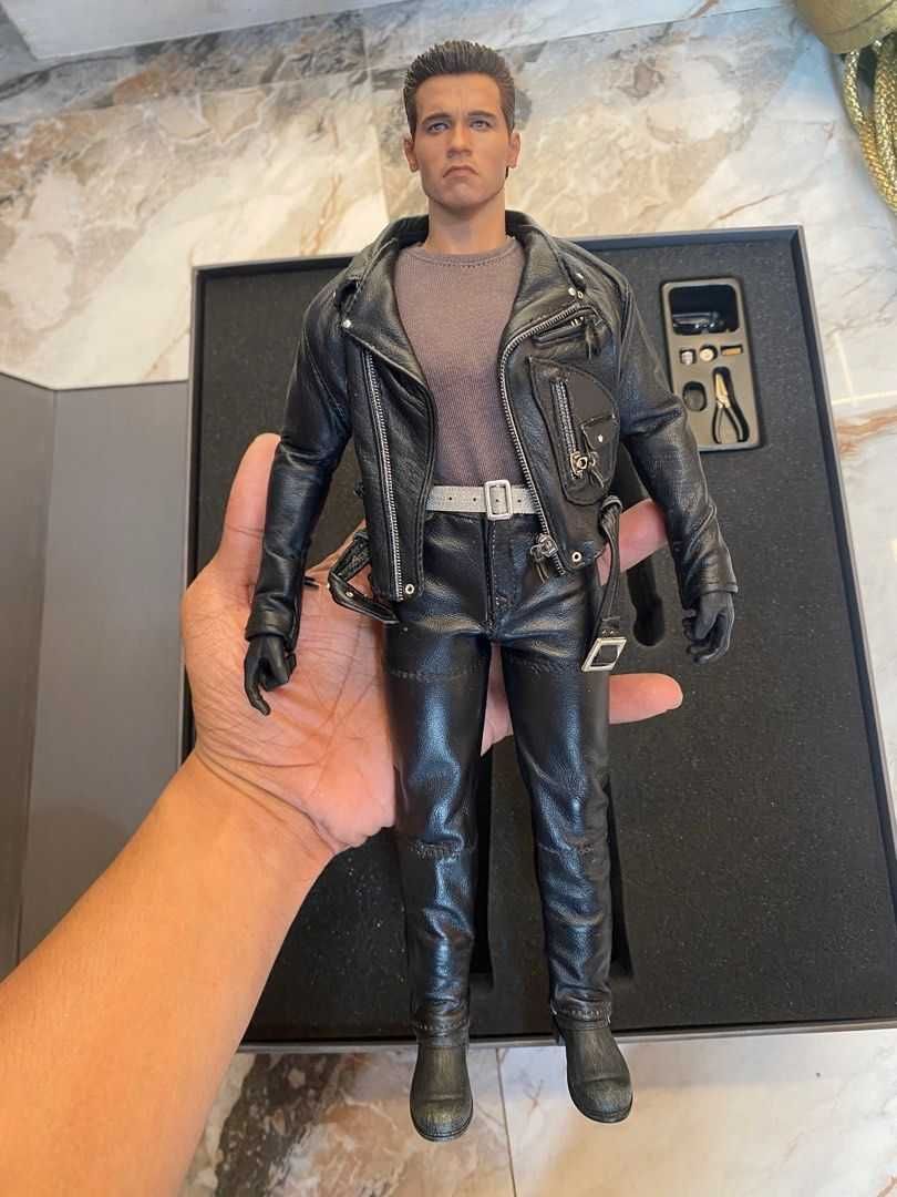 Figura Hot toys Terminator 2  DX10