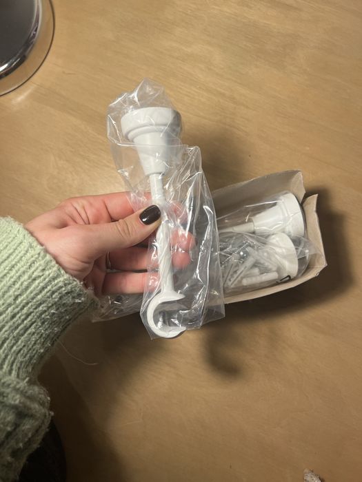 Wsporniki do karnisza białego 19mm